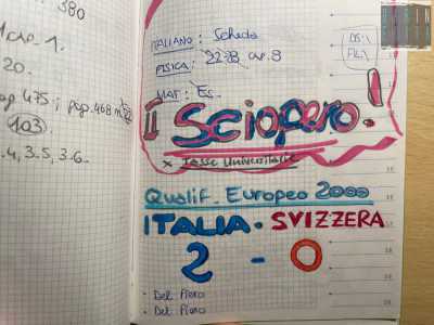 I fissati del calcio invece vi appuntavano classifiche, statistiche e figurine dei campioni